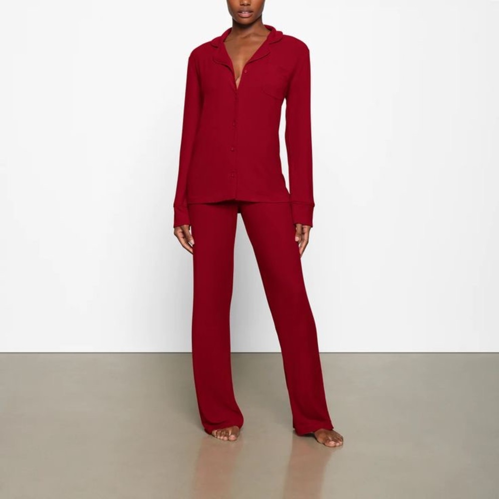 NWT SKIMS SOFT LOUNGE PAJAMA SET BRICK RED MEDIUM